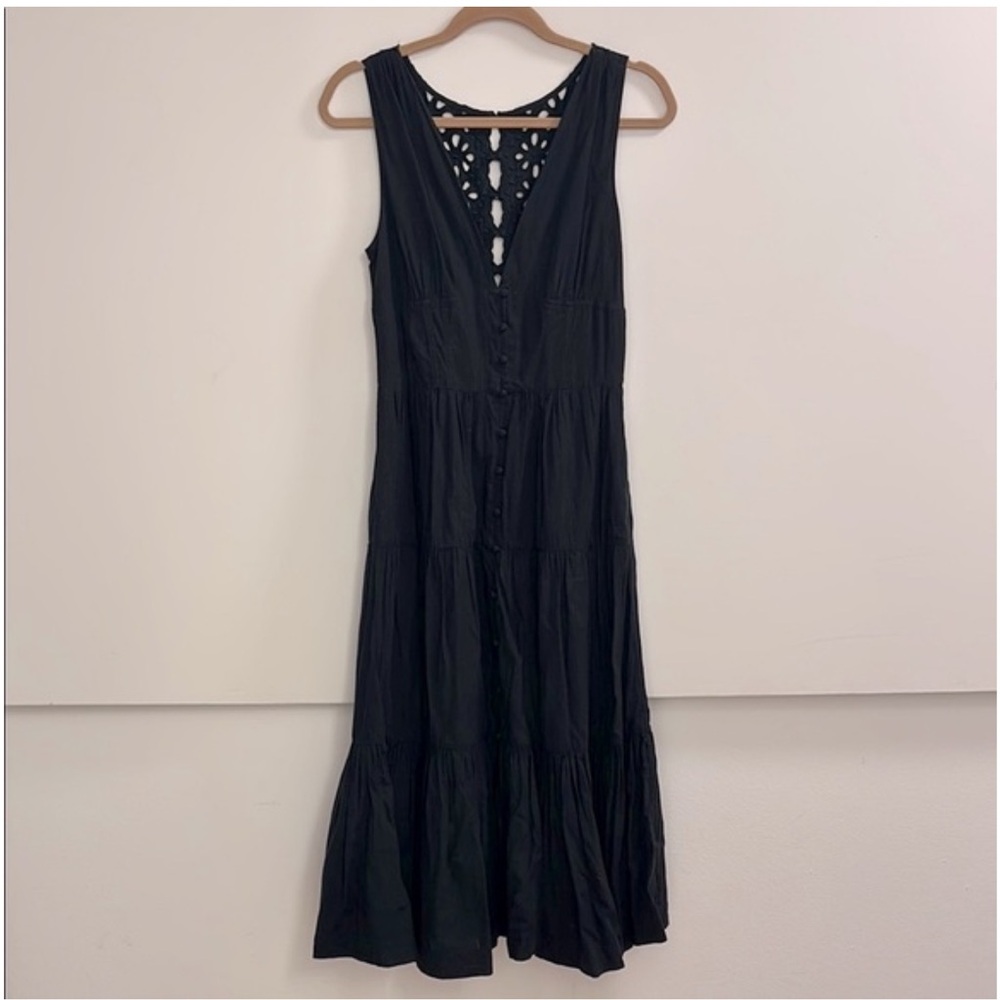 Elegant Black Sleeveless Dress